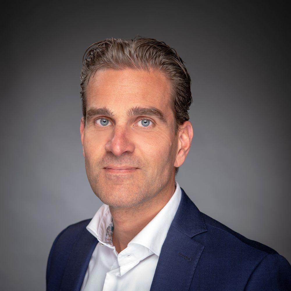 Zakelijk portret van Remco Coppejans
